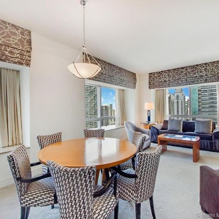 Four Seasons Hotel Miami - Luxury Private Residences Extérieur photo