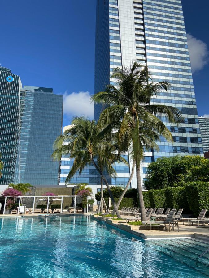 Four Seasons Hotel Miami - Luxury Private Residences Extérieur photo