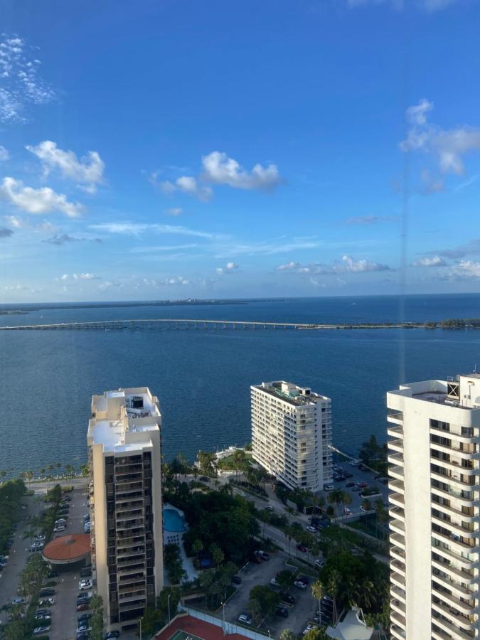 Four Seasons Hotel Miami - Luxury Private Residences Extérieur photo