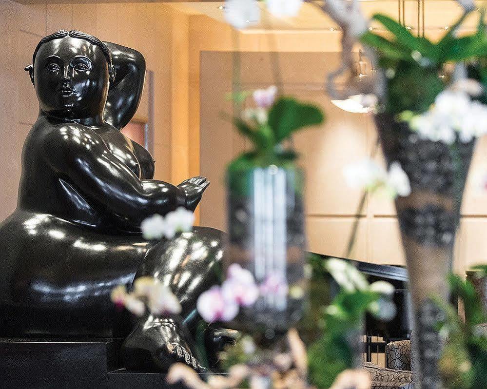 Four Seasons Hotel Miami - Luxury Private Residences Extérieur photo